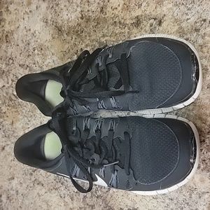 Nike Black Athletic Running Shoes with White Soles